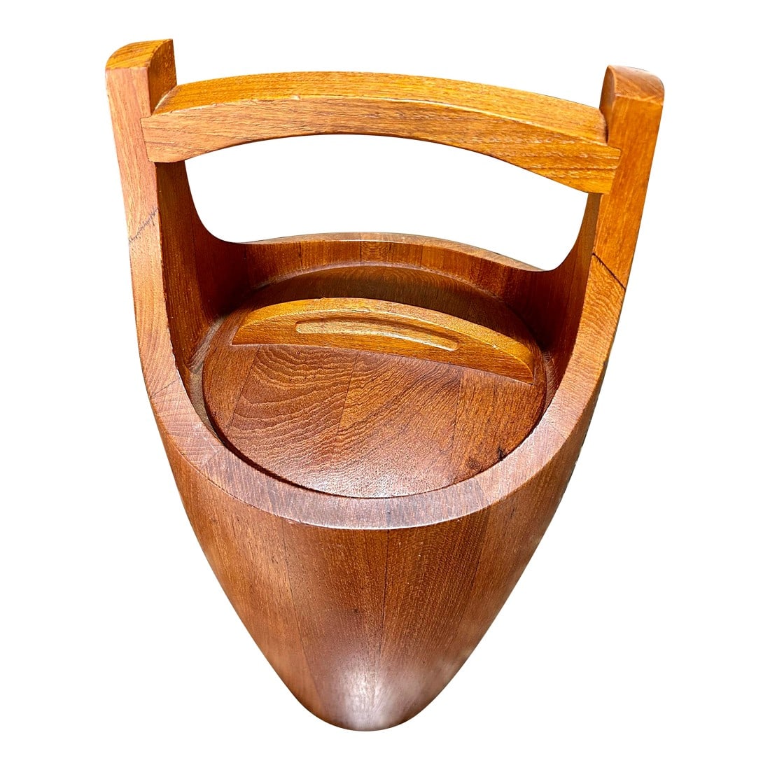 Vintage Danish Modern Stave Teak Ice Bucket/Lid, Jens Quistgaard for Dansk, 1960's, Mark #811: In 1954, Jens Quistgaard partnered with Ted Nierenberg (an American entrepreneur) and they formed Dansk Designs, with Quistgaard as the chief designer. He transformed everyday tableware into works of