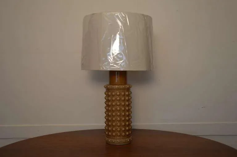 Mid Century Swedish Caramel Glass Table Lamp by Luxus - 2