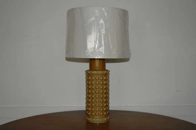 Mid Century Swedish Caramel Glass Table Lamp by Luxus - 5