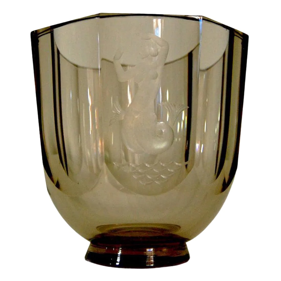 Vintage Nils Landberg for Orrefors Engraved Mermaid Art Deco Glass Vase, Signed 1944: Elegant "Mermaid" Swedish Art Deco Art Glass Vase by famed Swedish glass artist Nils Landberg (1907 - 1981) for Orrefors Glassworks. Â This heavy hand blown vase faceted beauty feathers a