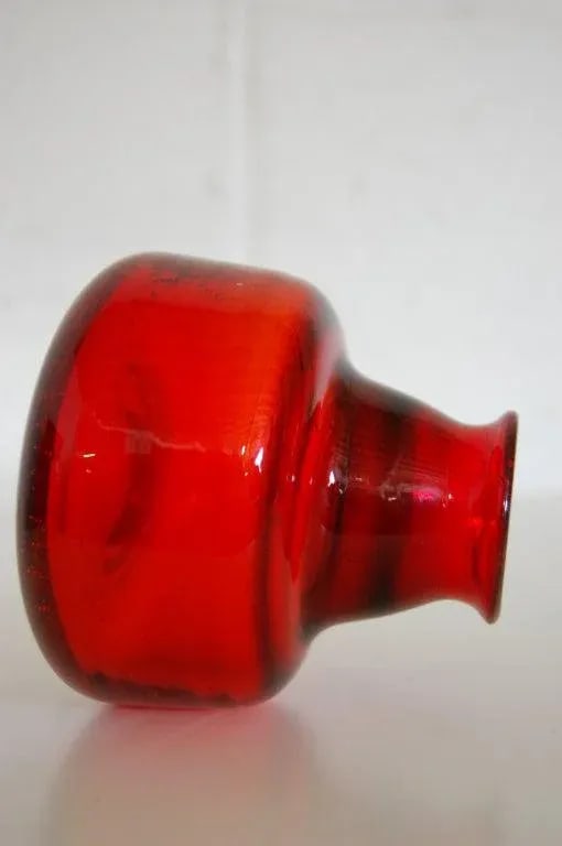 Vintage Erik Höglund Signed Ruby Red Swedish Art Glass Vase for Boda C. 1960 - 4