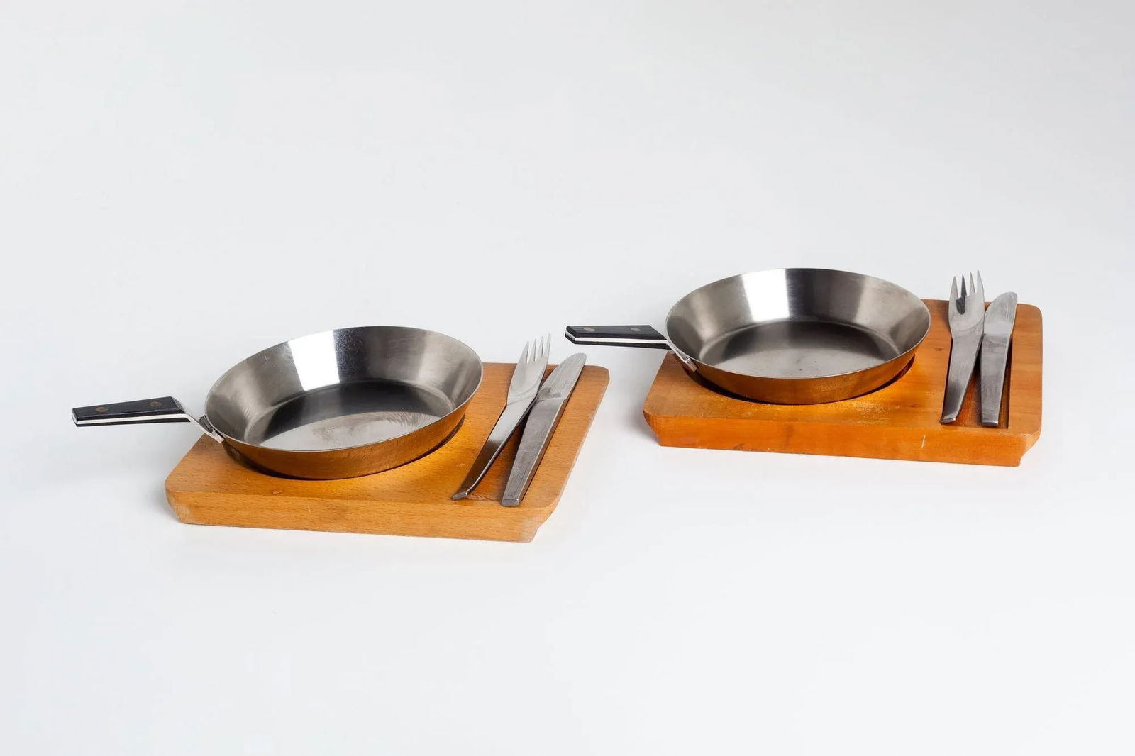 Carl Aubock Tableware Service Tray and Skillet for Two With Amboss 2060 Flatware - 2