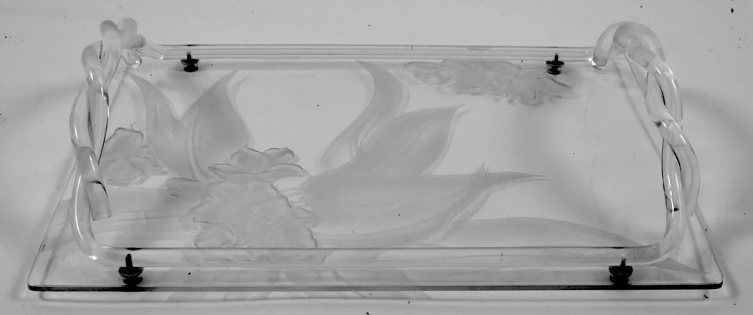 1940s Dorothy Thorpe Etched Glass and Lucite Tray - 7