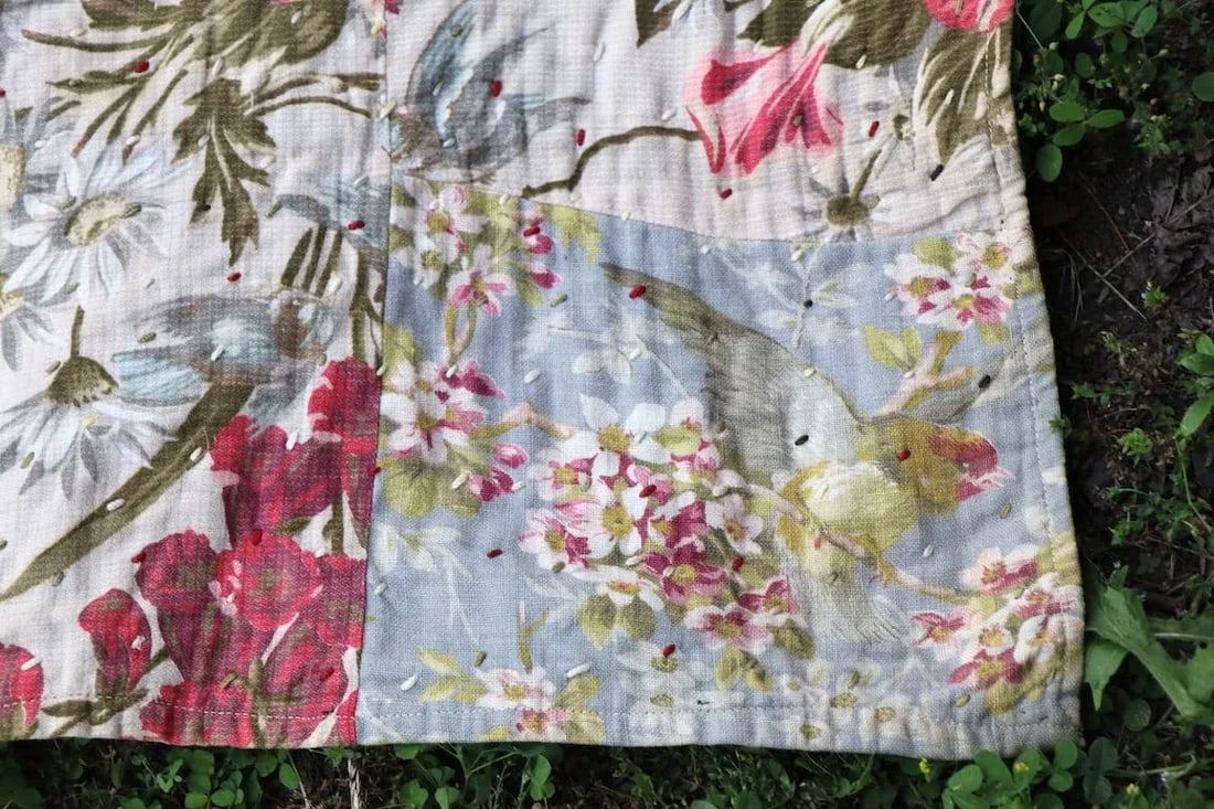 Graphic Antique Tied Quilt - 3