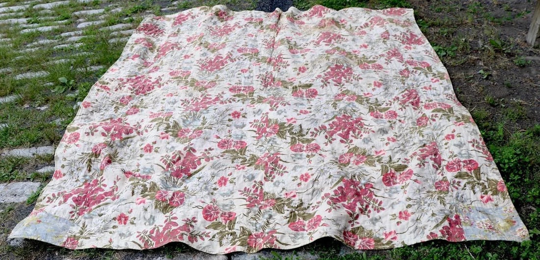 Graphic Antique Tied Quilt - 5