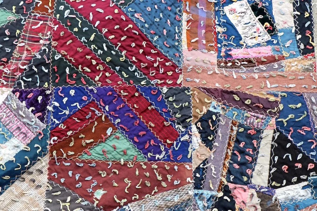 Graphic Antique Tied Quilt - 7