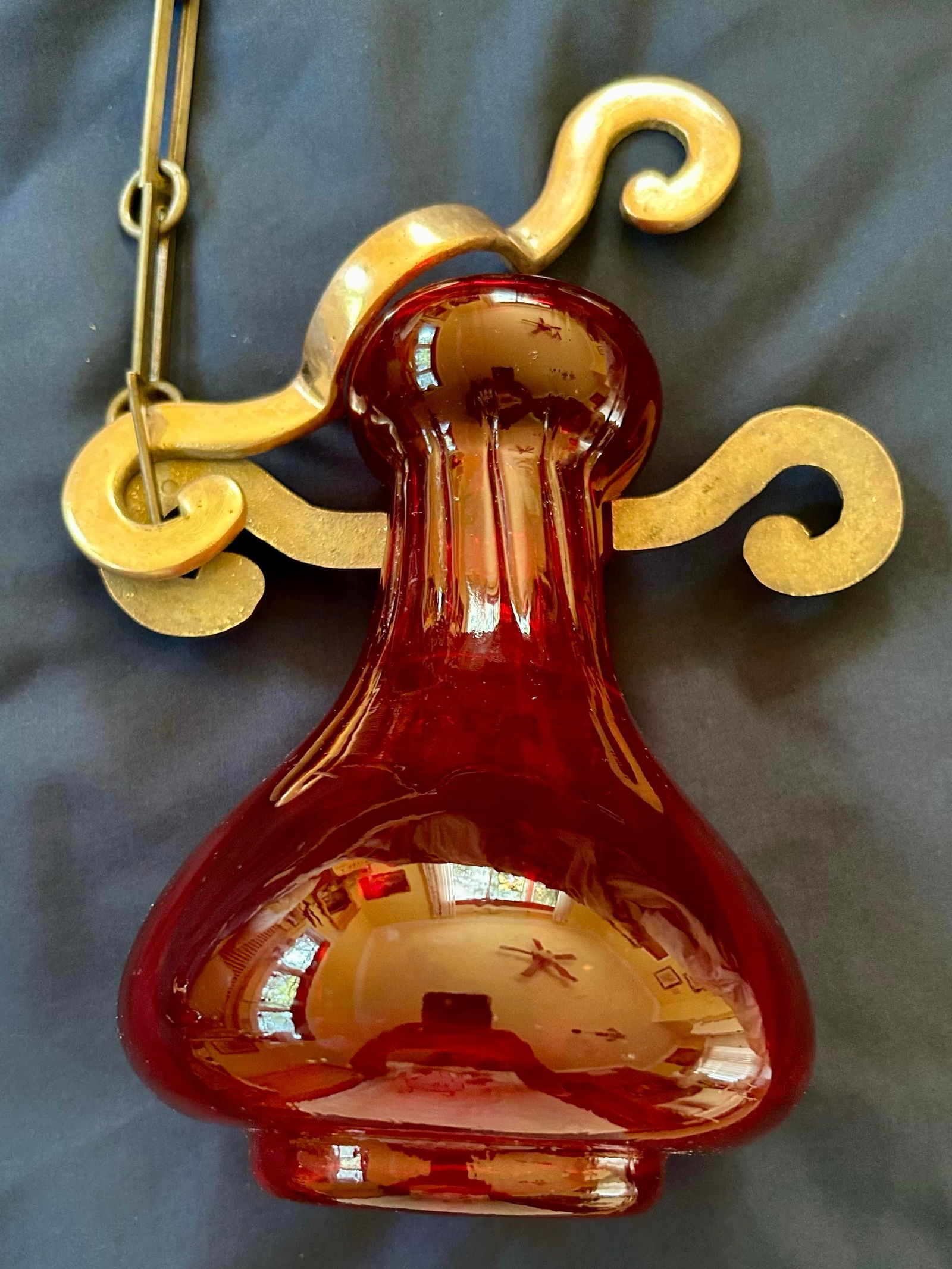 Pair of Antique Mouth-Blown Cranberry Colored Forced Hyacinth Bulb Vases, Brass Hangers for the Vase - 7