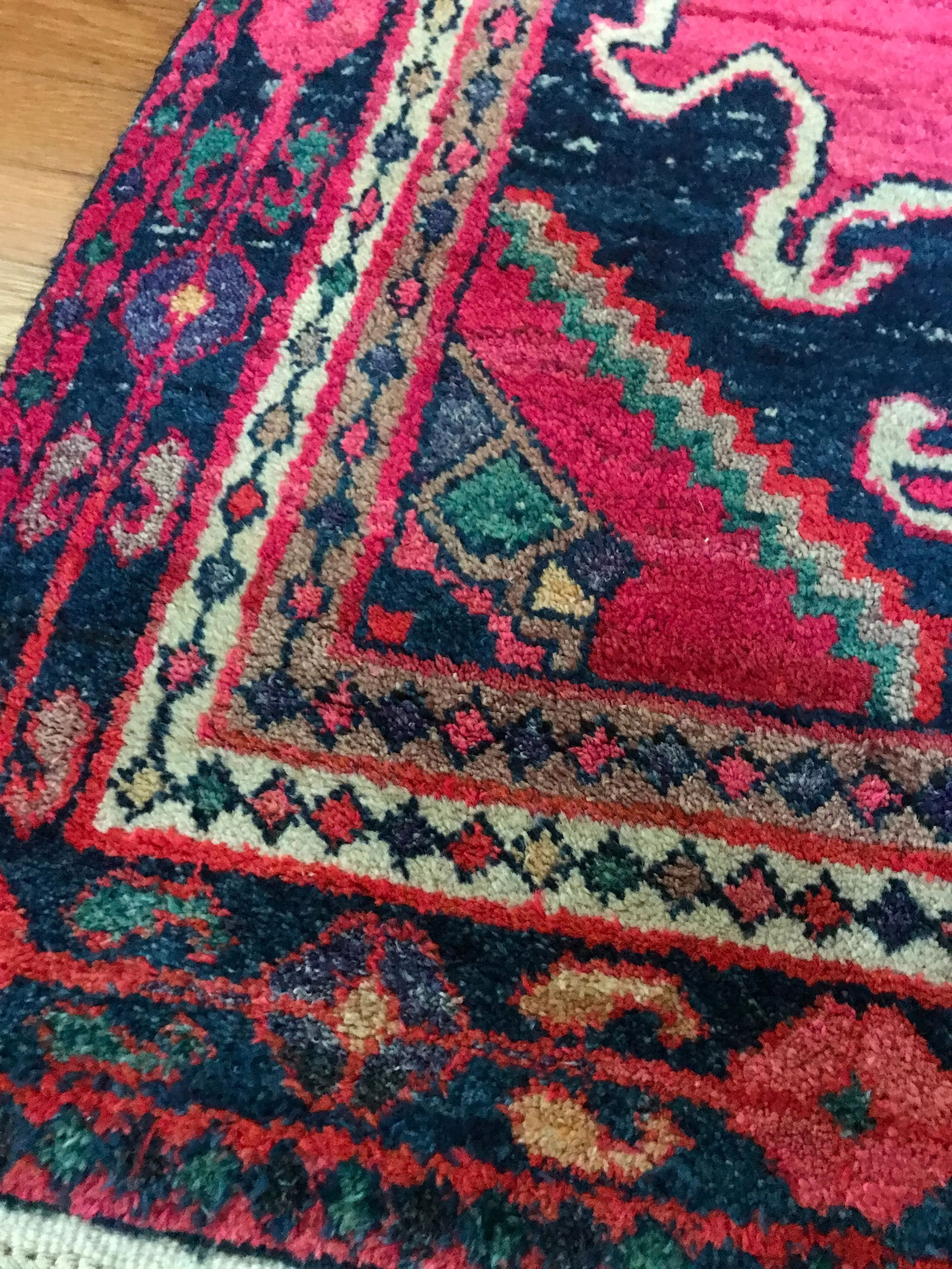 Vintage Handwoven Wool Rug-5x9' - 2