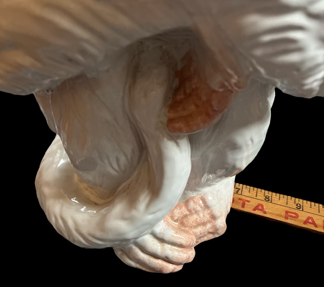 Large 1960s Italian Faenza Barbotine Ceramic Statue of a White Majolica Capuchin Monkey - 10