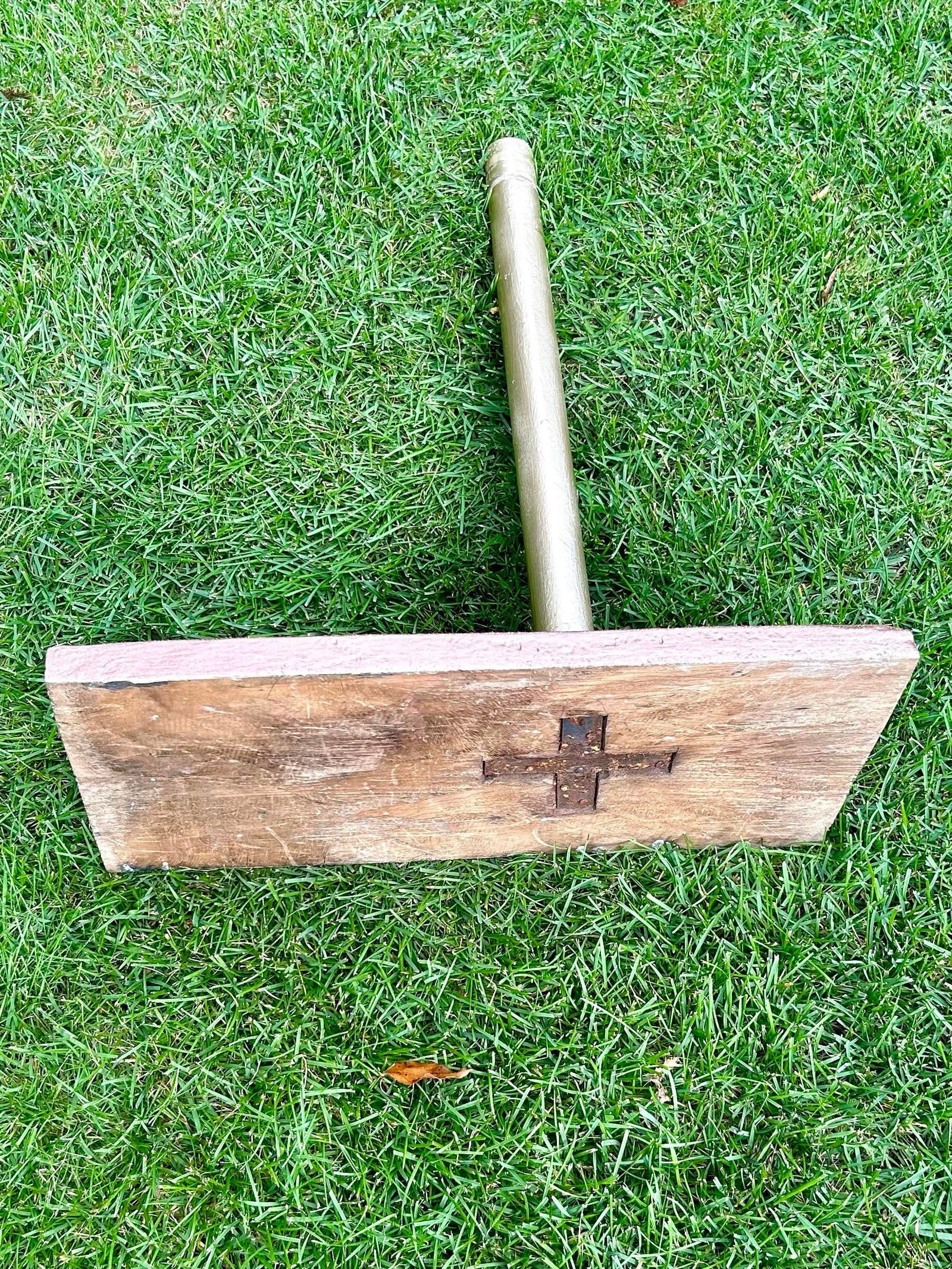 Mid 20th Century Carved Wooden Carousel Horse, Painted in Metallics, With Original Wooden Base and M - 11