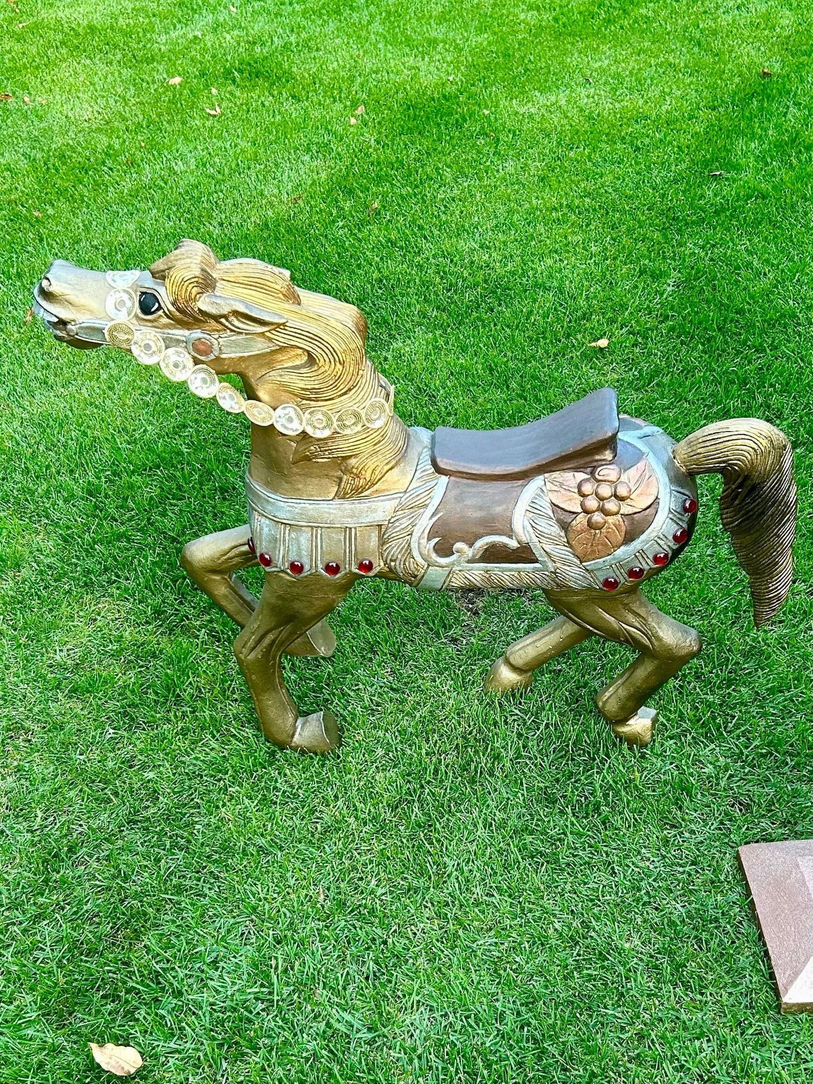 Mid 20th Century Carved Wooden Carousel Horse, Painted in Metallics, With Original Wooden Base and M - 2