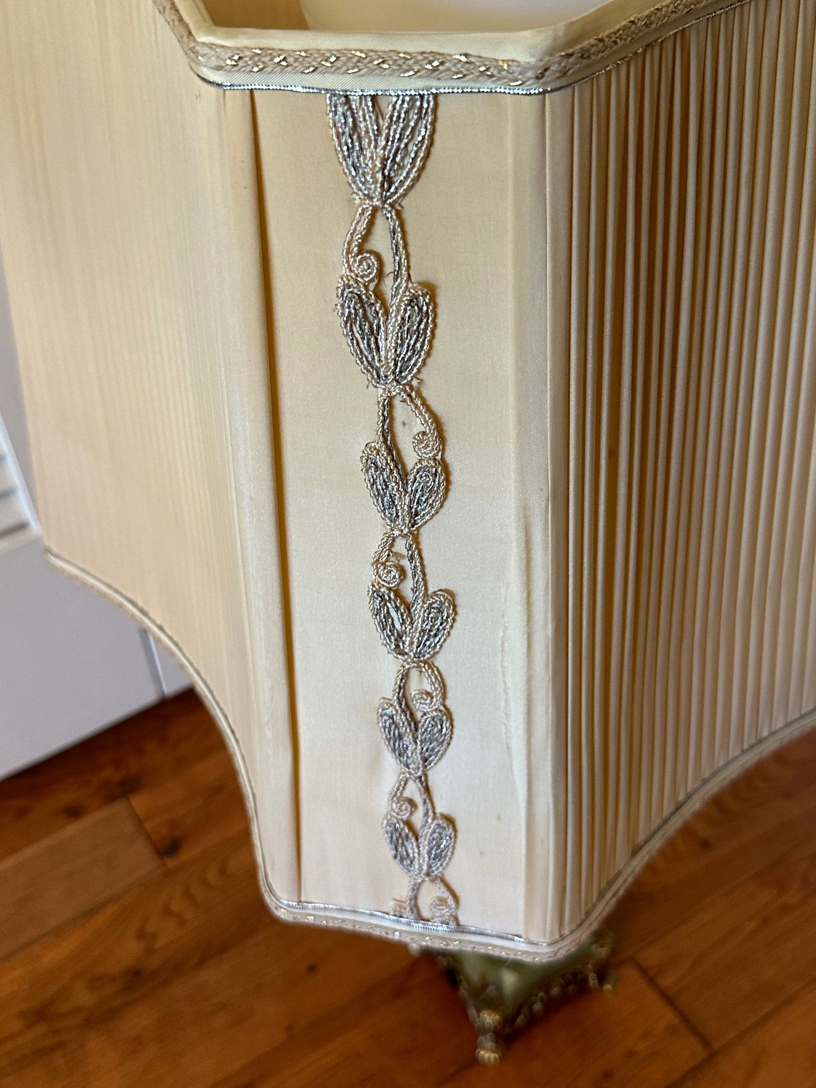 Vintage Rembrandt Onyx and Gilt Metal Patinated Torchiere Table Lamps- A-Pair - 9