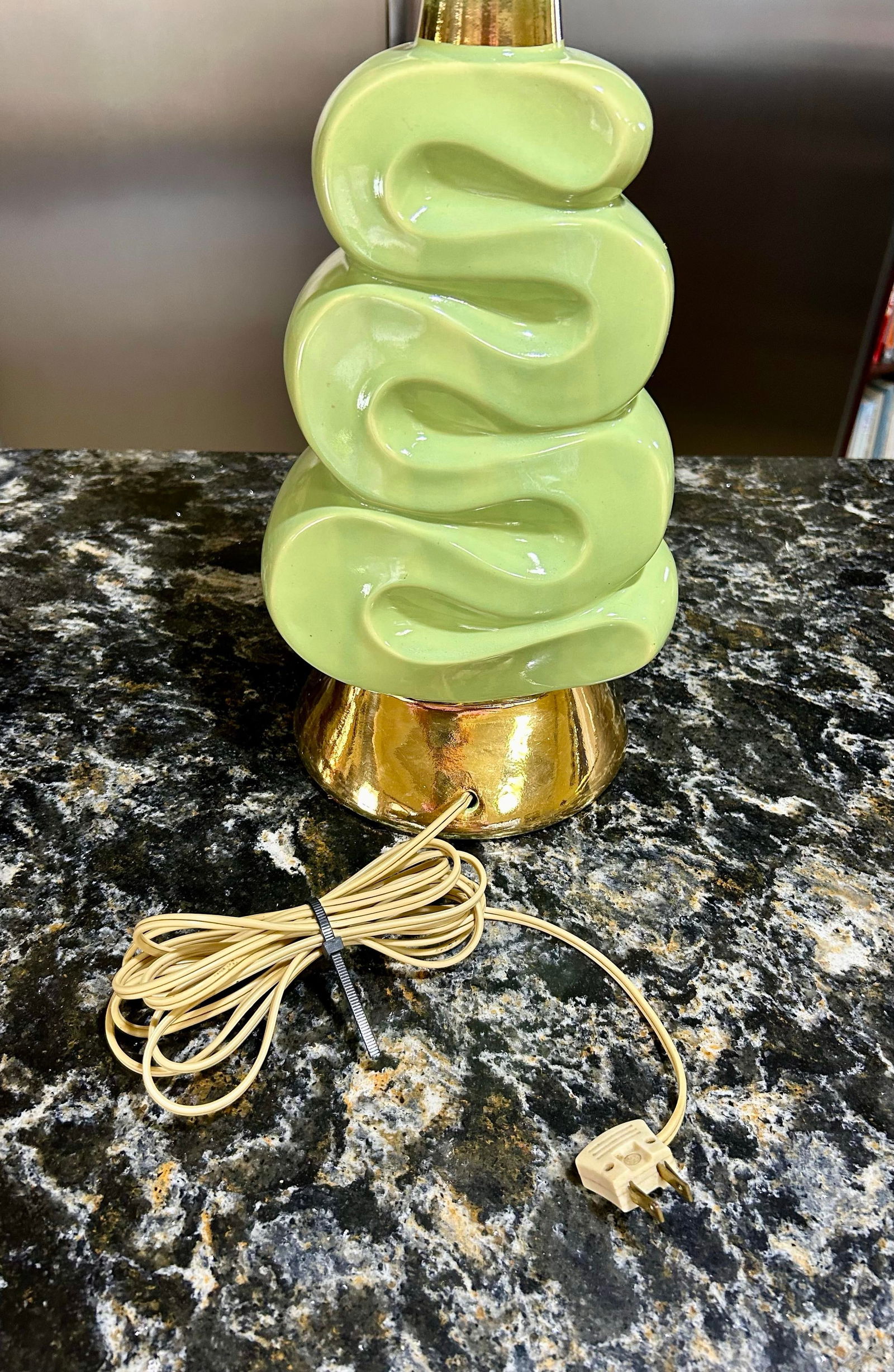 Mid 20th Century Pistachio Green and Gold, Ceramic Table Lamp - 6