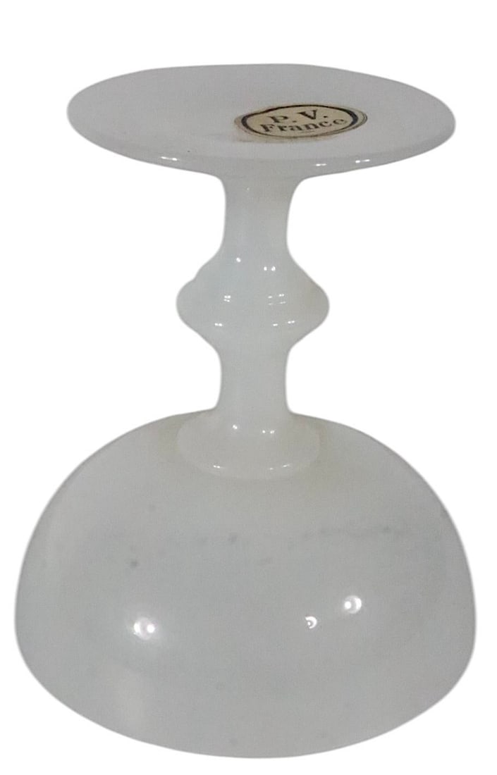 Set of Eight Vintage Champagne Glasses by p.v. Made in France - 3