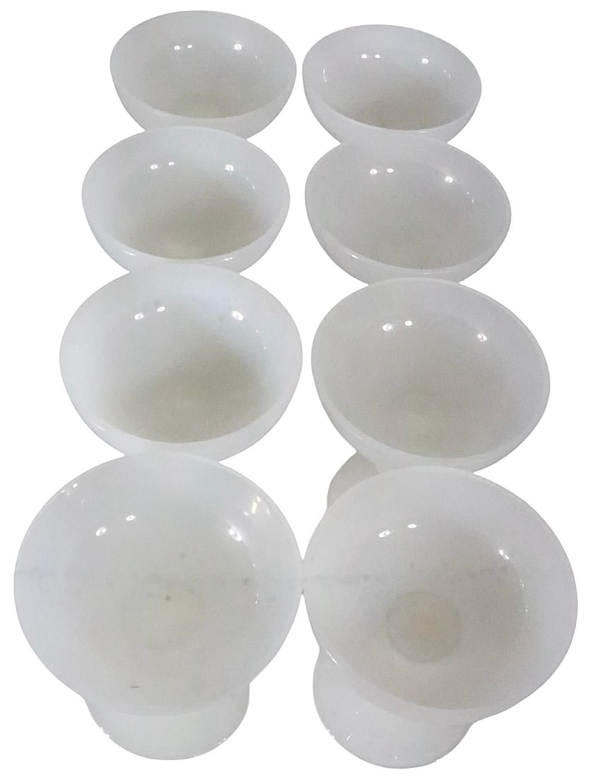 Set of Eight Vintage Champagne Glasses by p.v. Made in France - 6