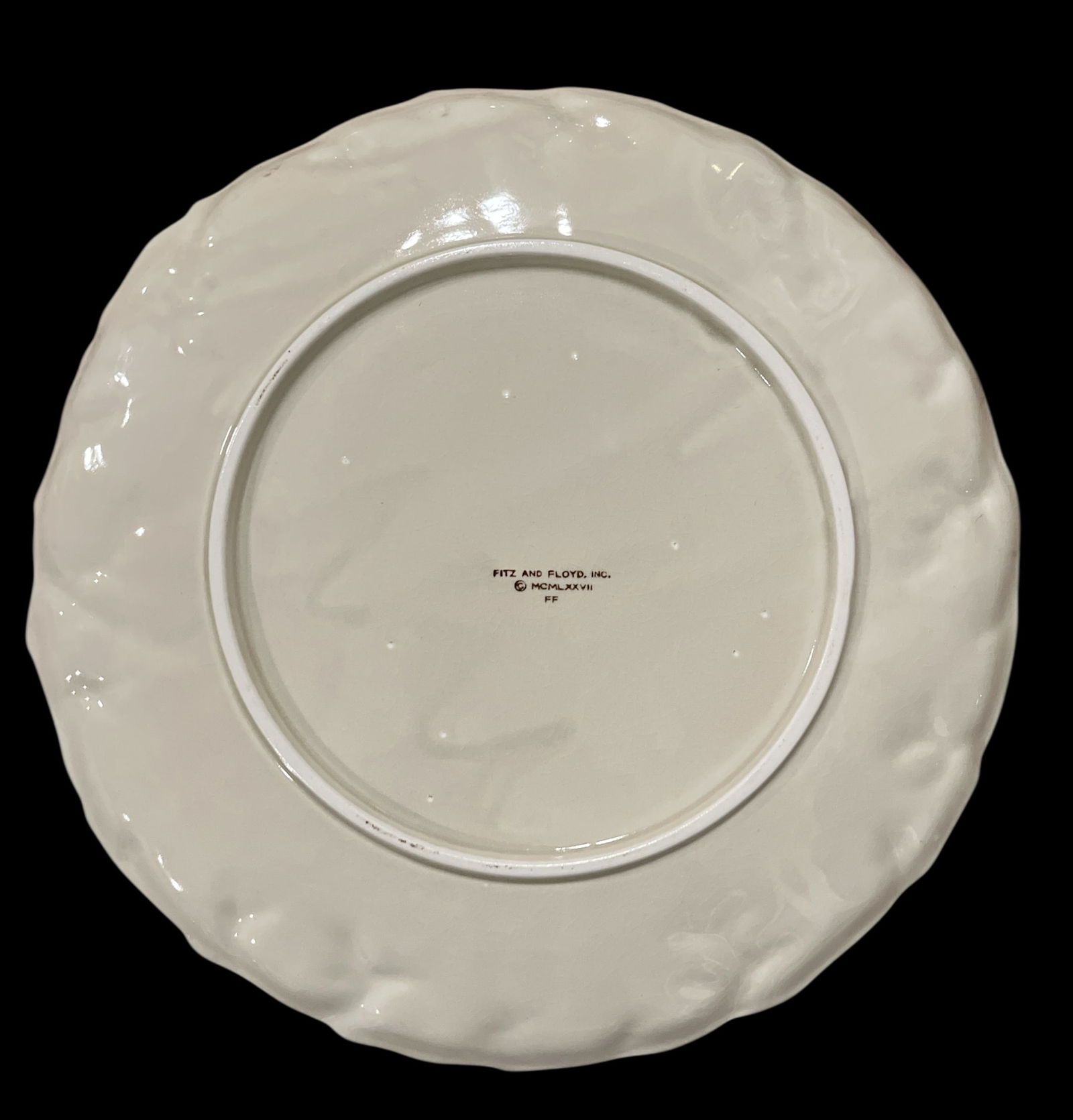 1970s Fitz & Floyd Oceana Nautilus Dinner Plates and Soup Salad Bowls - Set of 4 - 9