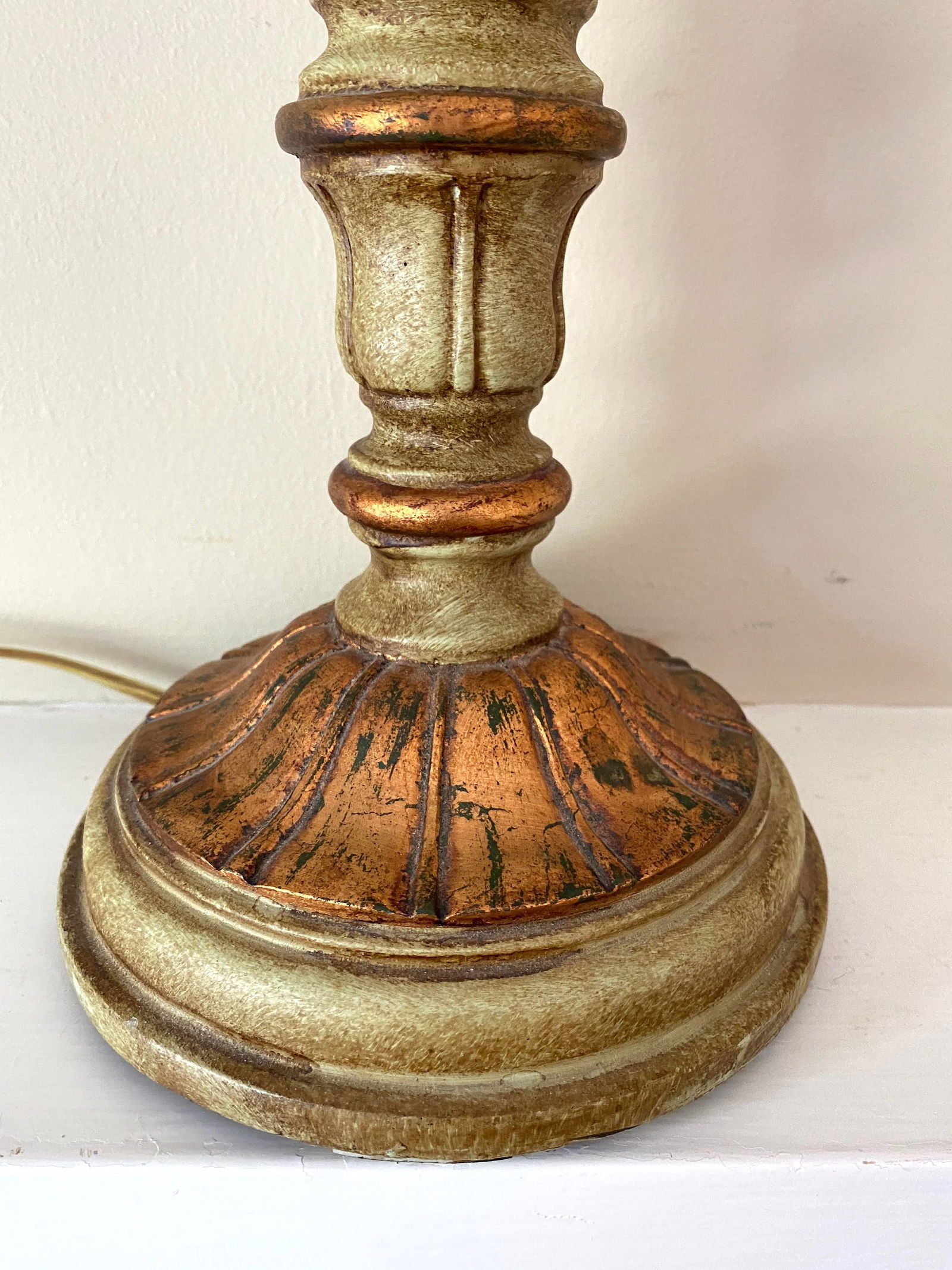 1990s Michael Berman Venetian Florentine Giltwood Style Table Lamp, Signed - 4