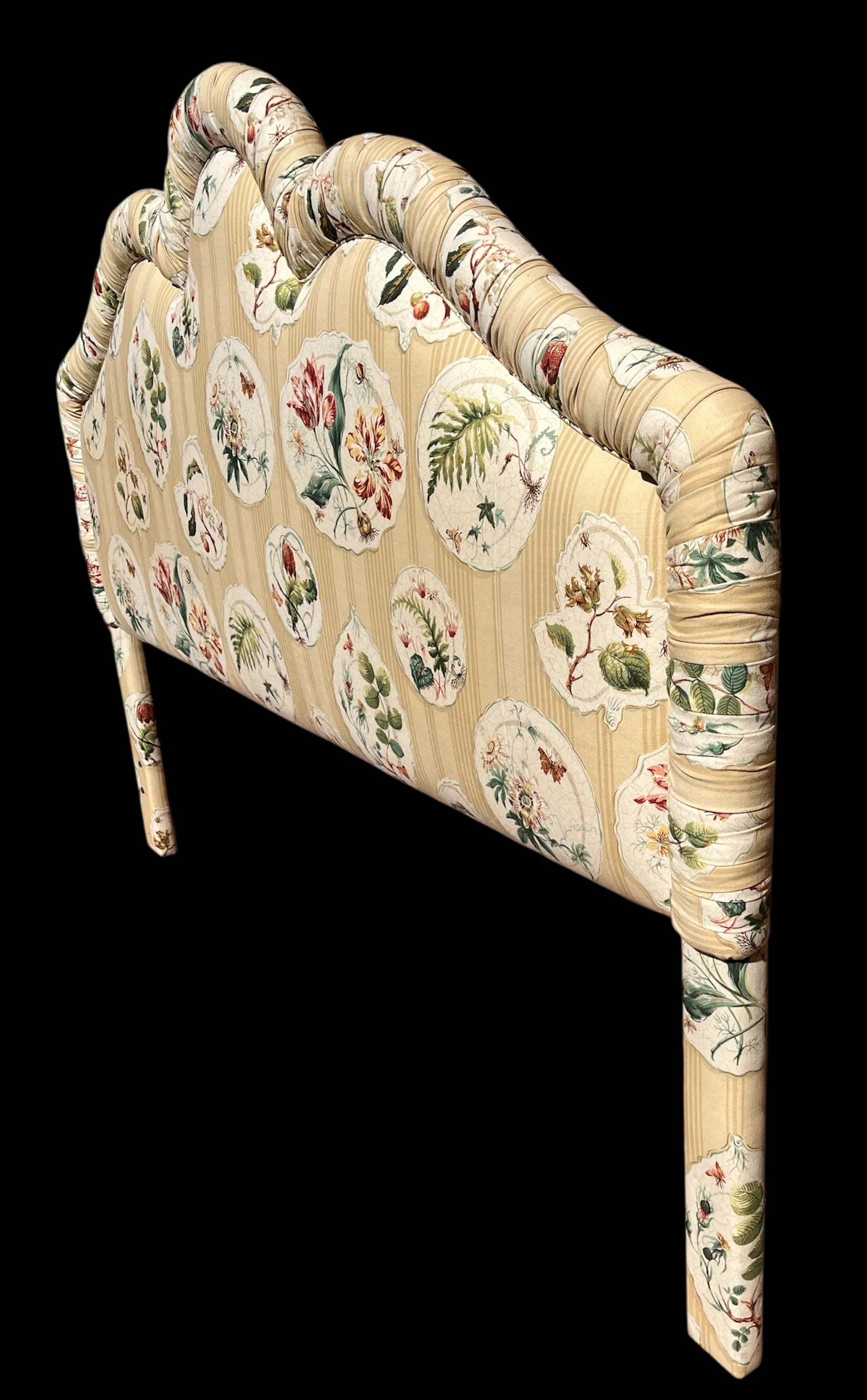 Upholstered King Headboard in Ditchley by Colefax and Fowler 1990s Discontinued - 3