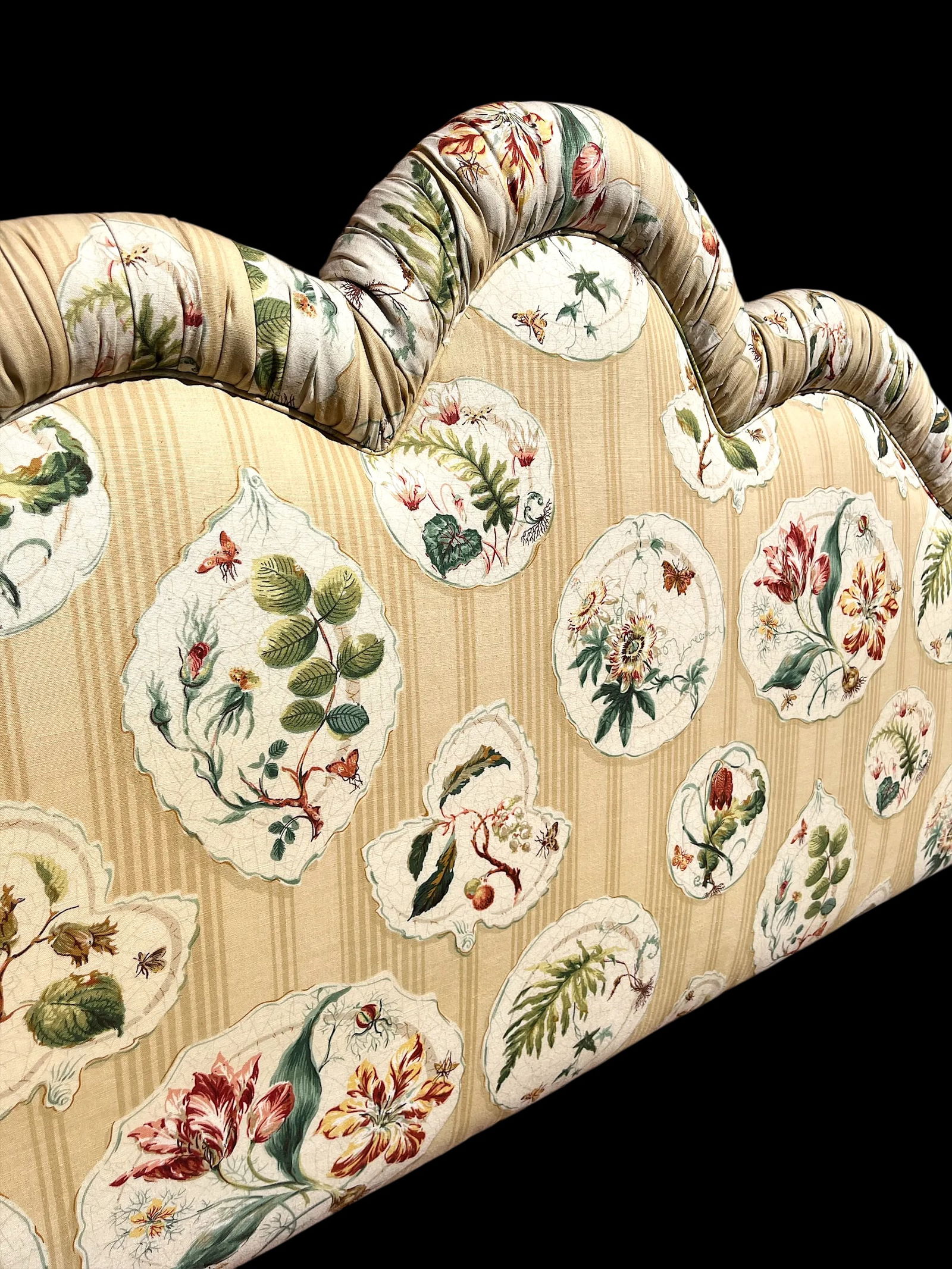 Upholstered King Headboard in Ditchley by Colefax and Fowler 1990s Discontinued - 6