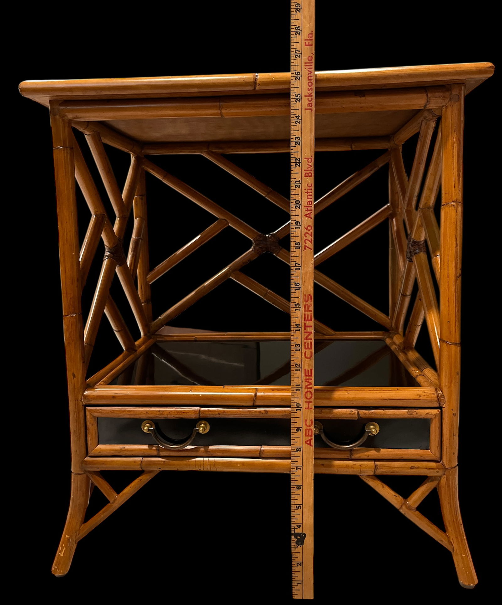 1970s Vintage Bamboo, Leather and Black Lacquer Side Table or Small Bar Regency Chinoiserie Style - 8