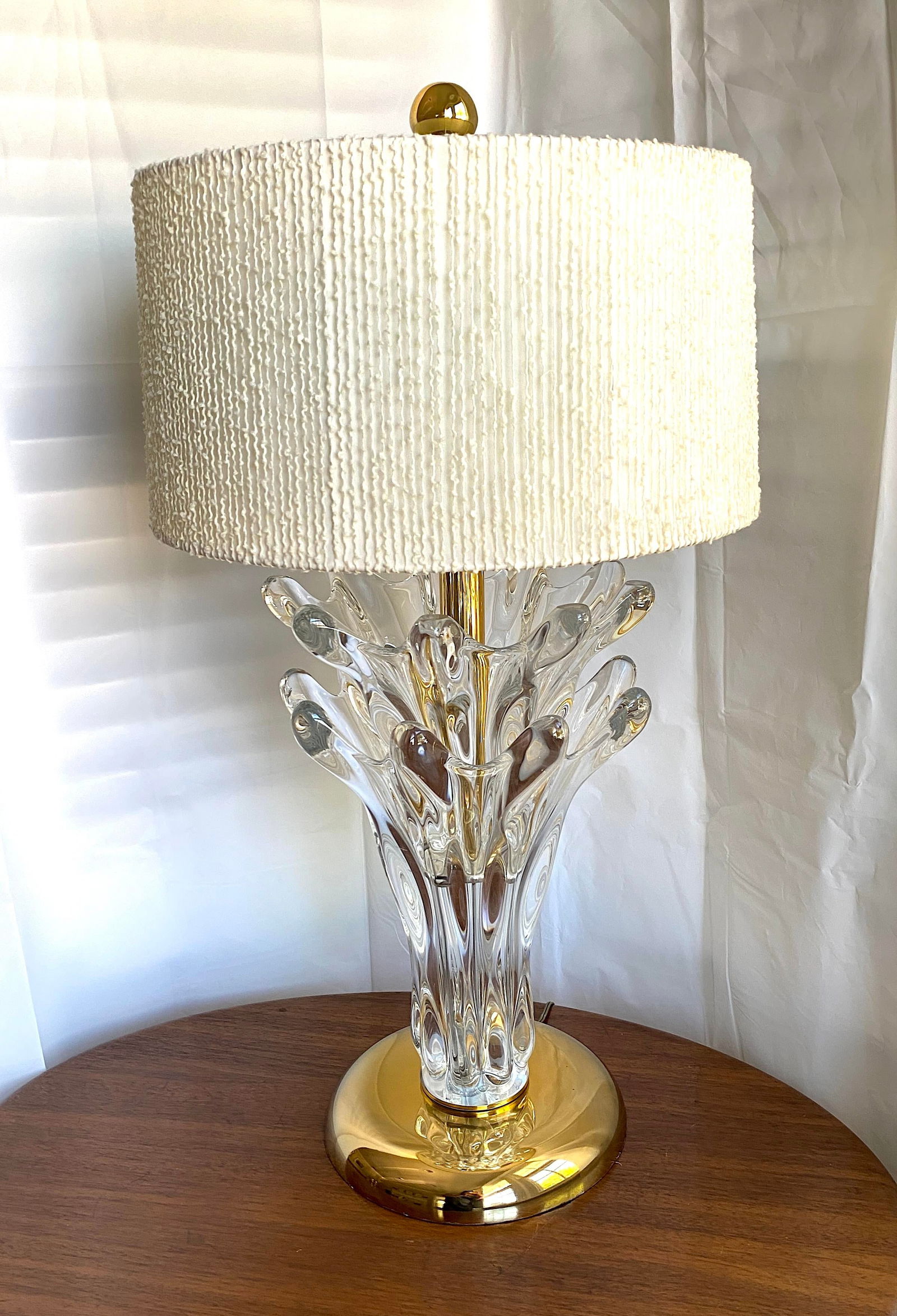 Large 1950s Art Vannes Verrier Crystal and Brass Table Lamp With Original Cloth Drum Shade - 5