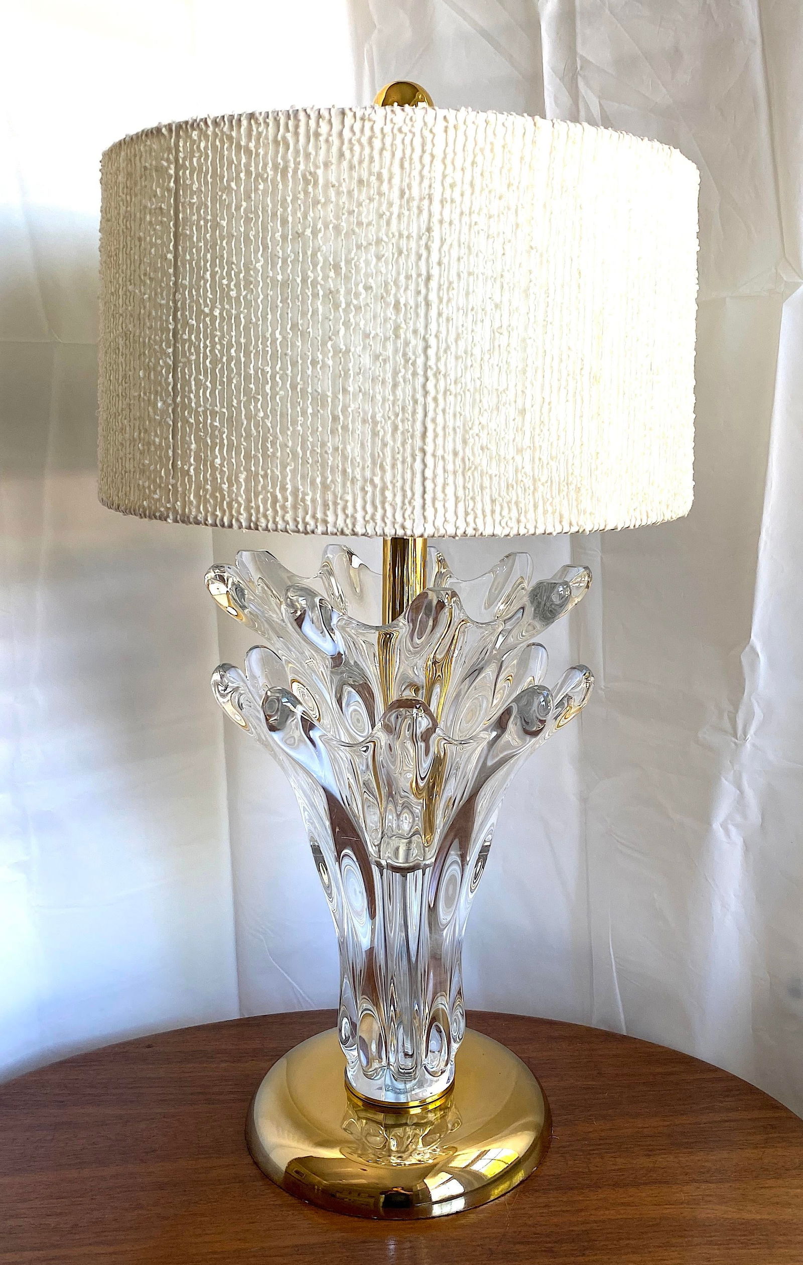 Large 1950s Art Vannes Verrier Crystal and Brass Table Lamp With Original Cloth Drum Shade - 6