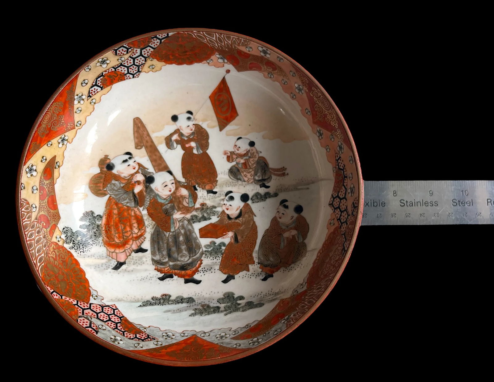 19th Century Antique Meiji Period Kutani-Style Imari Porcelain Nesting Bowls- Set of 3 - 10