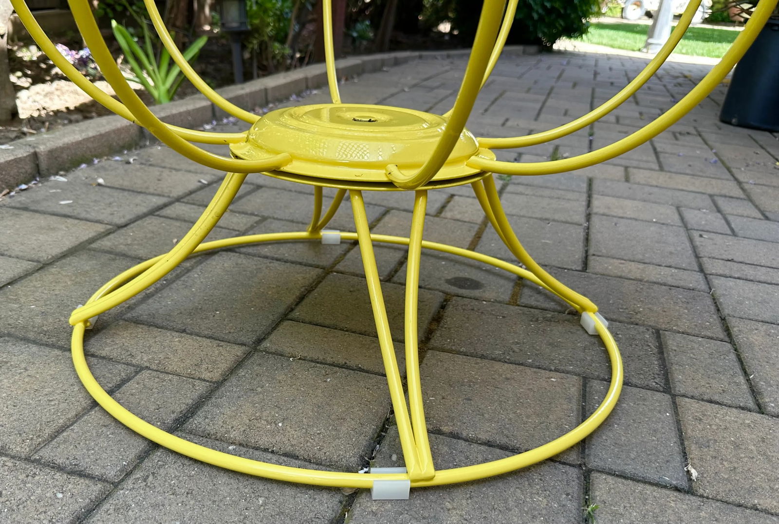 Homecrest Circular Lazy Susan Coffee Table - 8