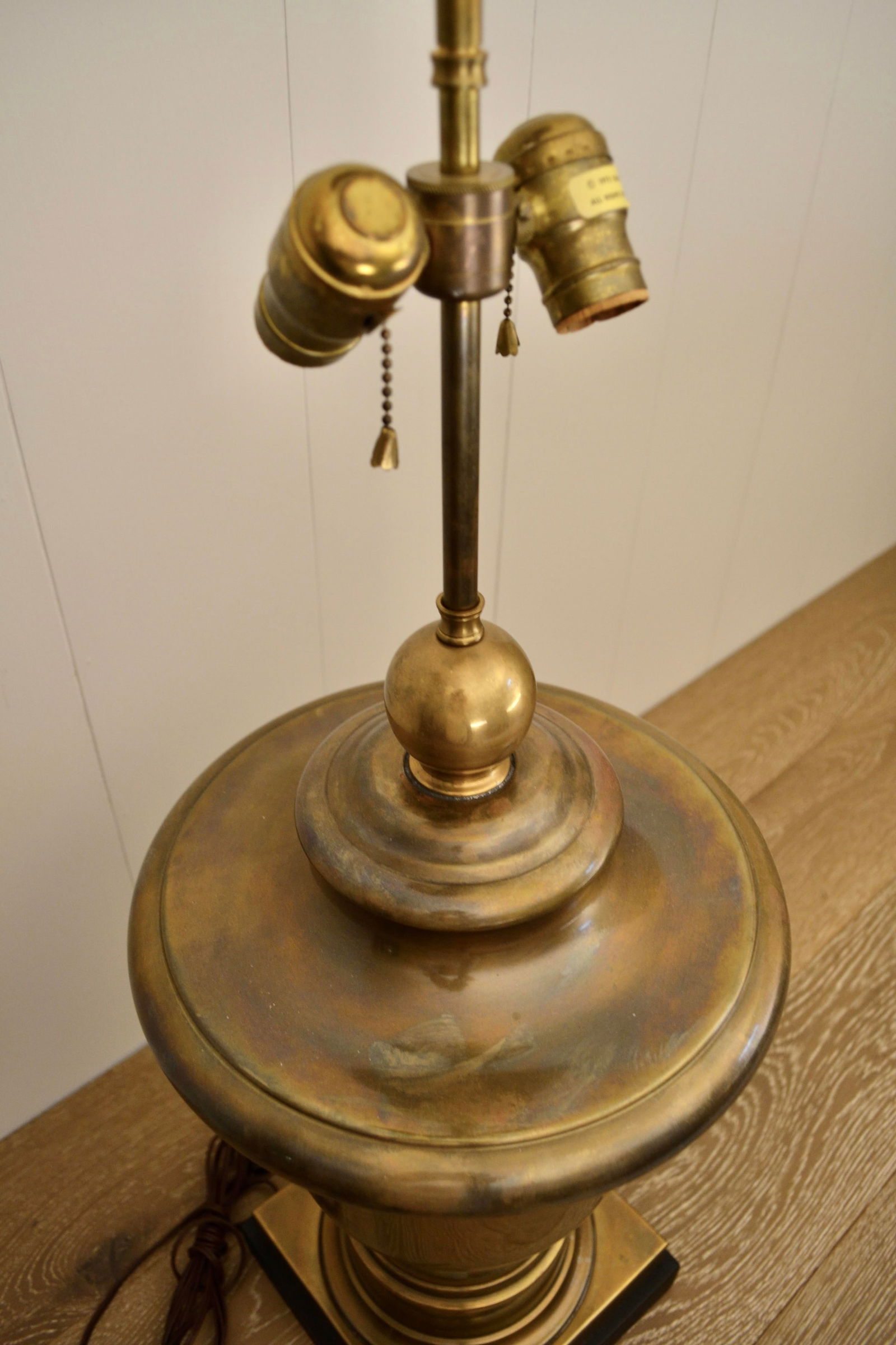 Late 20th Century Brass Urn Lamp on Wood Base by Chapman - 3