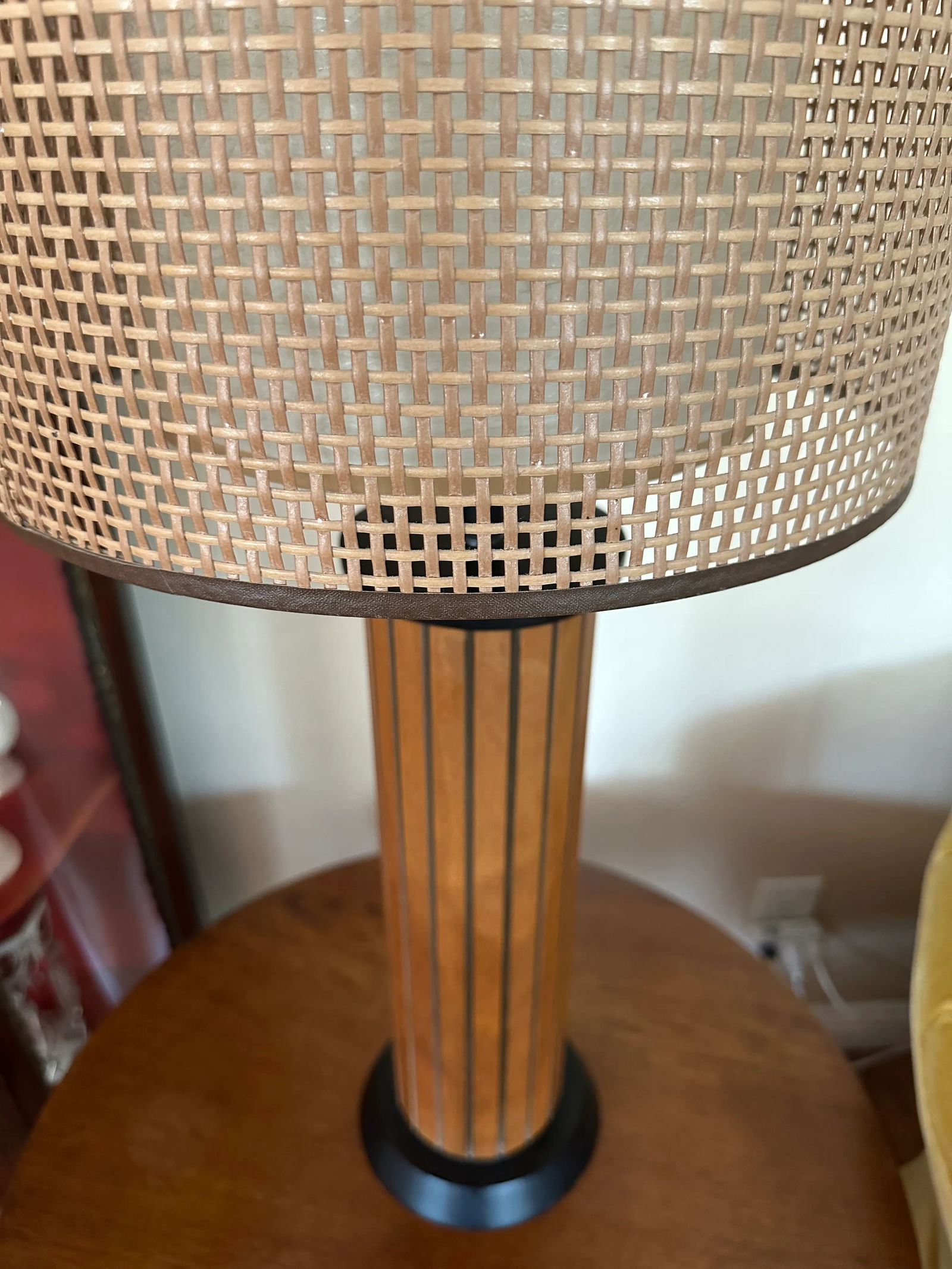 Vintage Gruvwood Table Lamp - 12