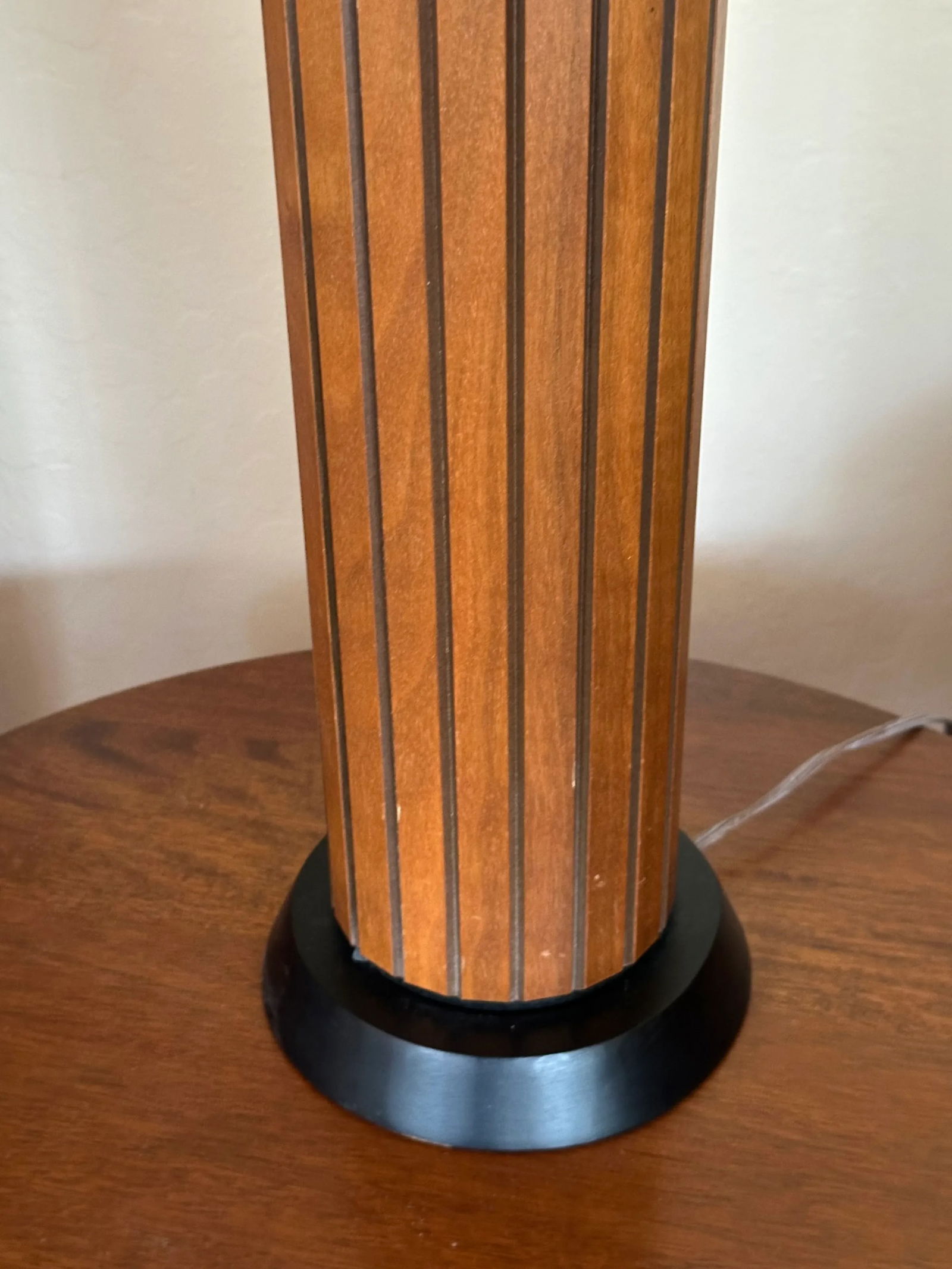 Vintage Gruvwood Table Lamp - 3