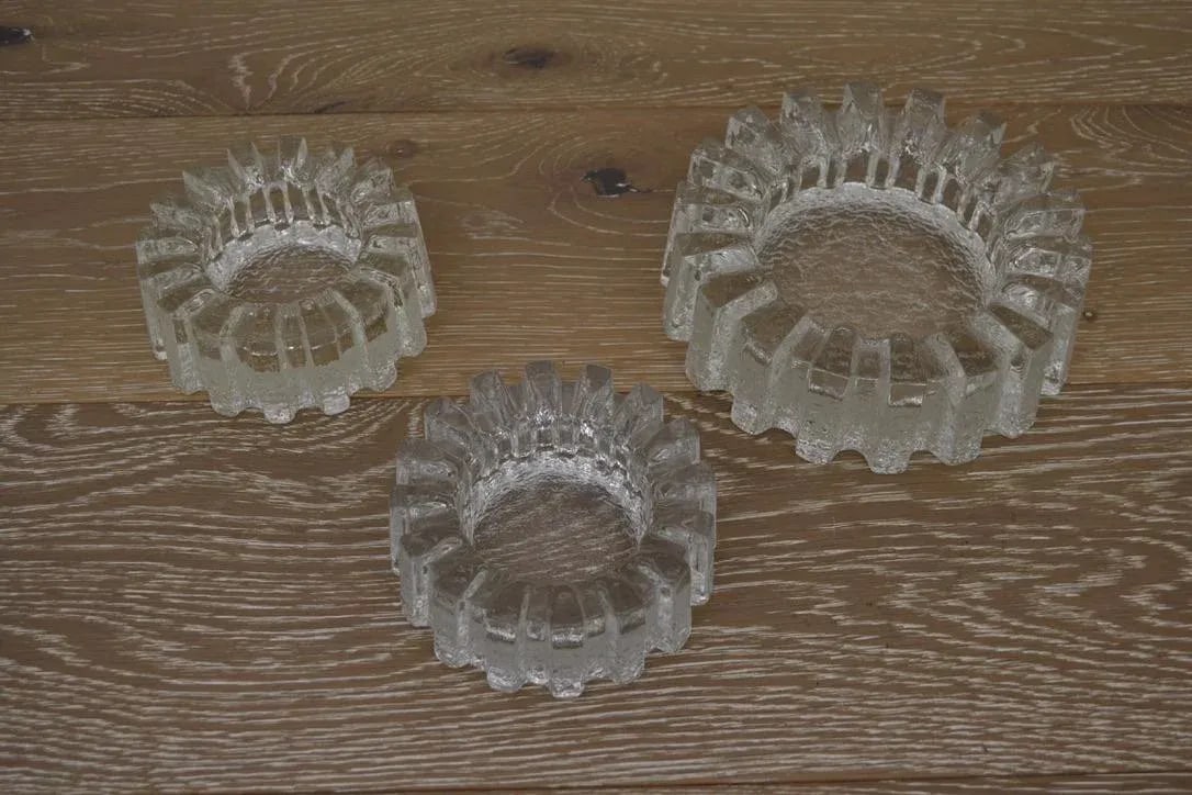 1970's Brutalist Glass Ashtray / Dish - Set of 3 - 3