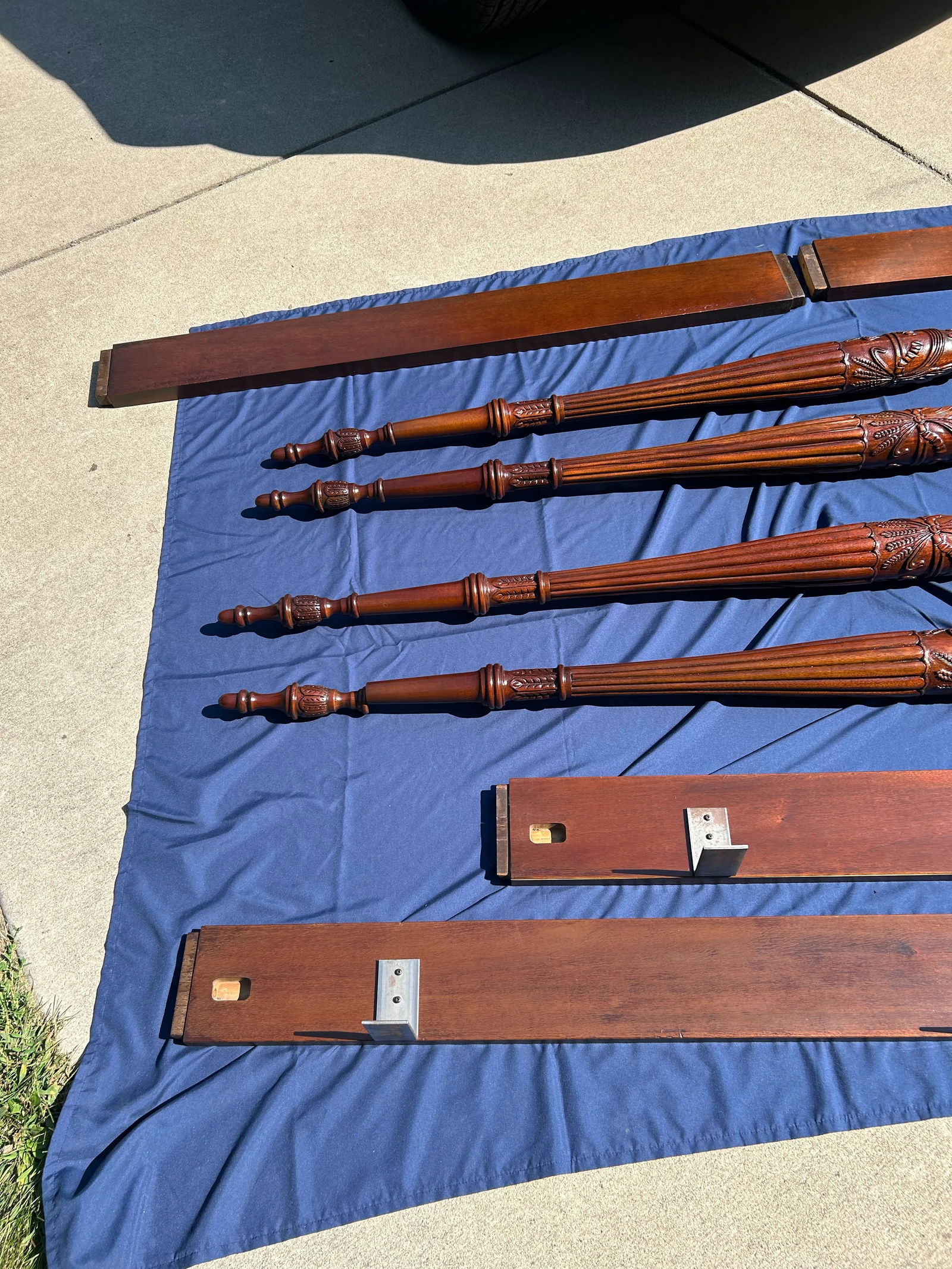 Lexington, Full/Double Size, 4-Poster Cherry Bed, Ornately Carved Rice Design, Reeded Posts, Brass D - 5