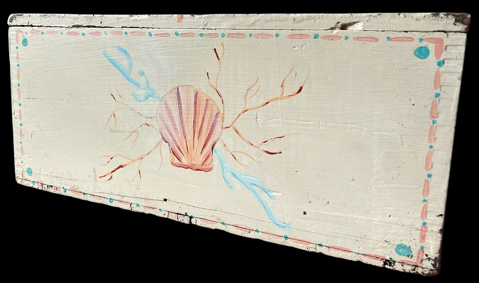 Early 20th Century Hand-Painted Large Seed Box With Seashell and Coral Motif - 5