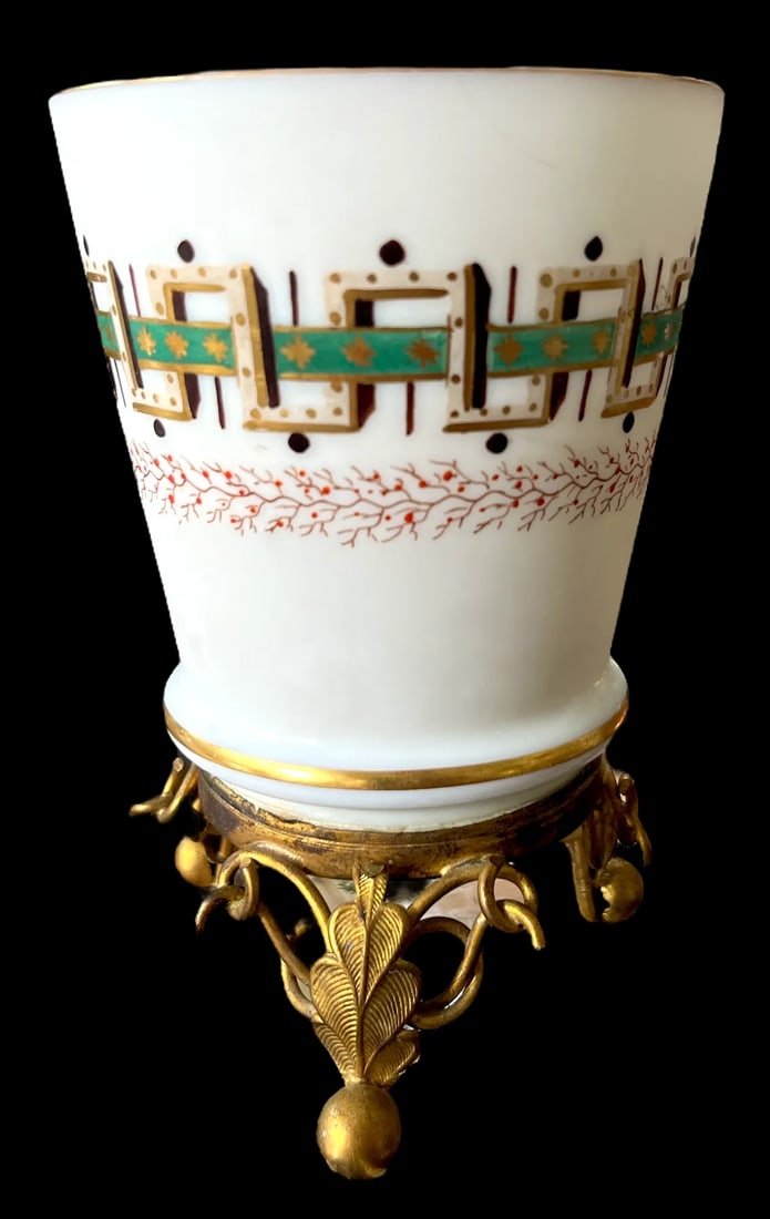 Antique French Opaline Glass Vase With Ormolu Mounts, Mid-19th Century - 2