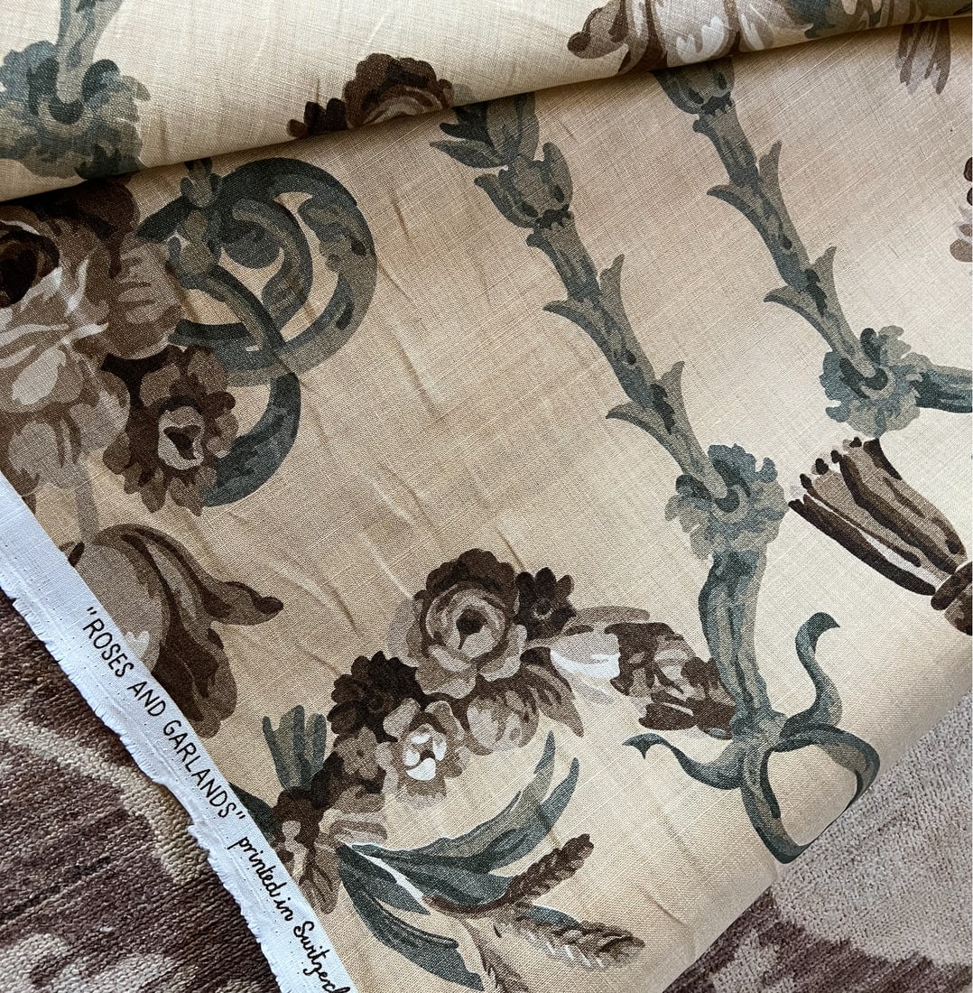 Vintage Clarence House Roses and Garlands Linen Fabric - 3