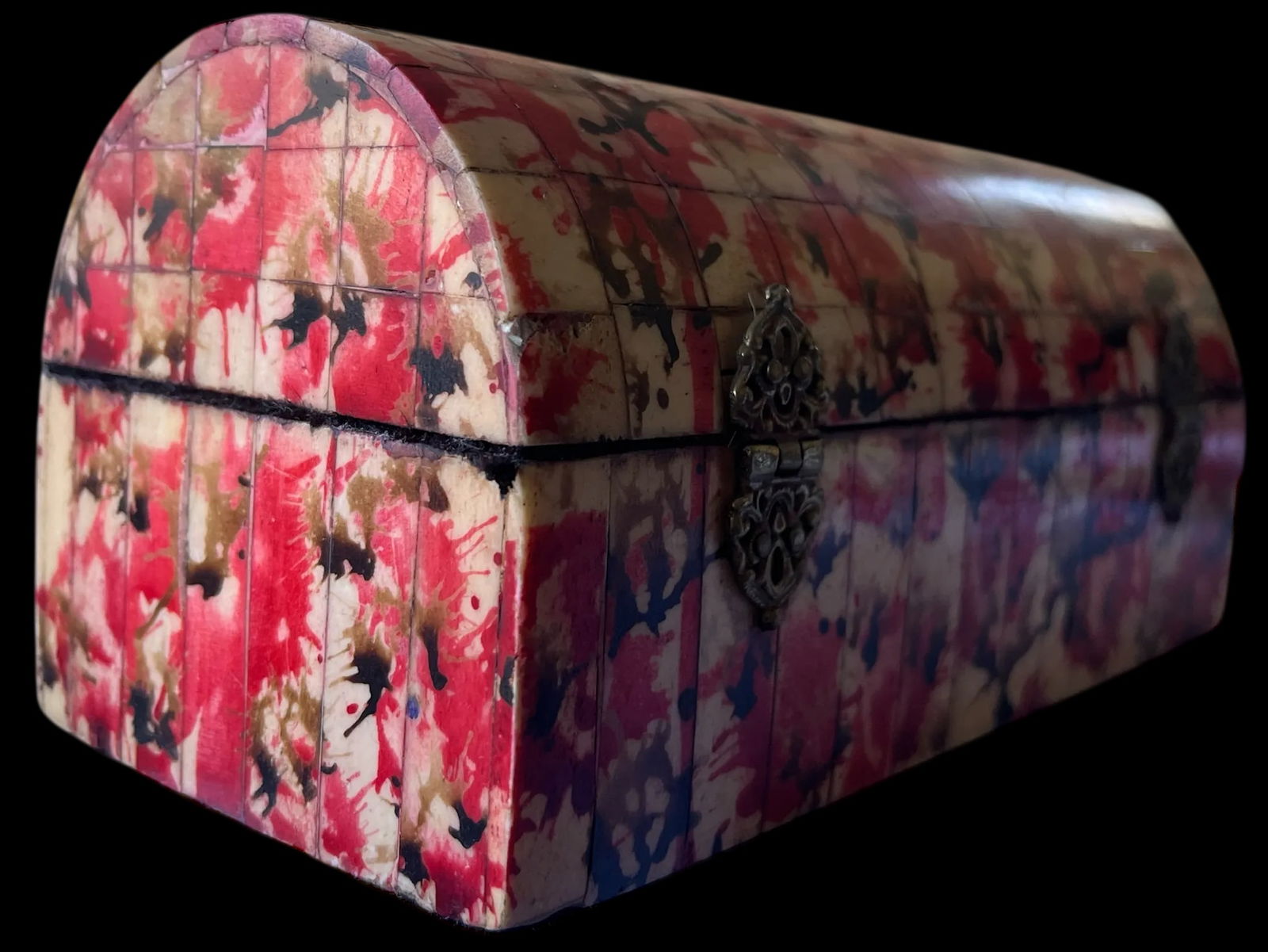 Mid 20th Century Italian Tessellated White Bone Box With Red, Brown and Black Splatter Paint Finish - 5