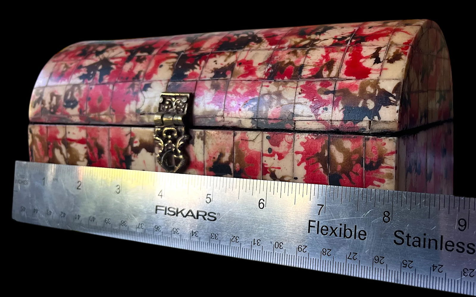 Mid 20th Century Italian Tessellated White Bone Box With Red, Brown and Black Splatter Paint Finish - 7