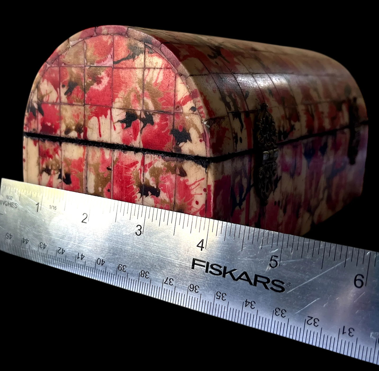 Mid 20th Century Italian Tessellated White Bone Box With Red, Brown and Black Splatter Paint Finish - 8