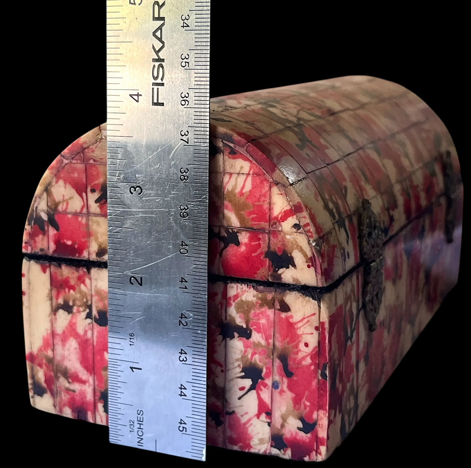 Mid 20th Century Italian Tessellated White Bone Box With Red, Brown and Black Splatter Paint Finish - 9