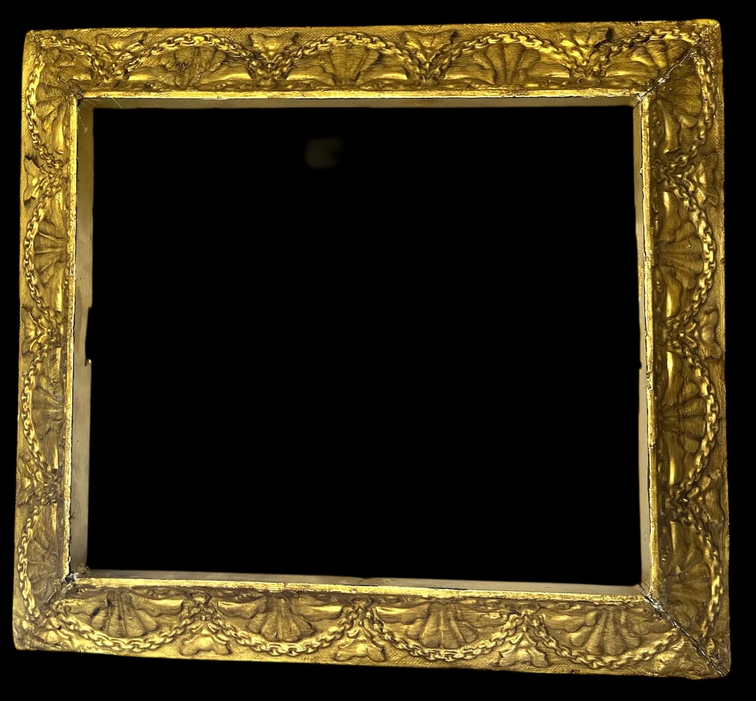 Antique Louis XVI Giltwood Frame With Shell & Garland Detailing, 19th Century - 2