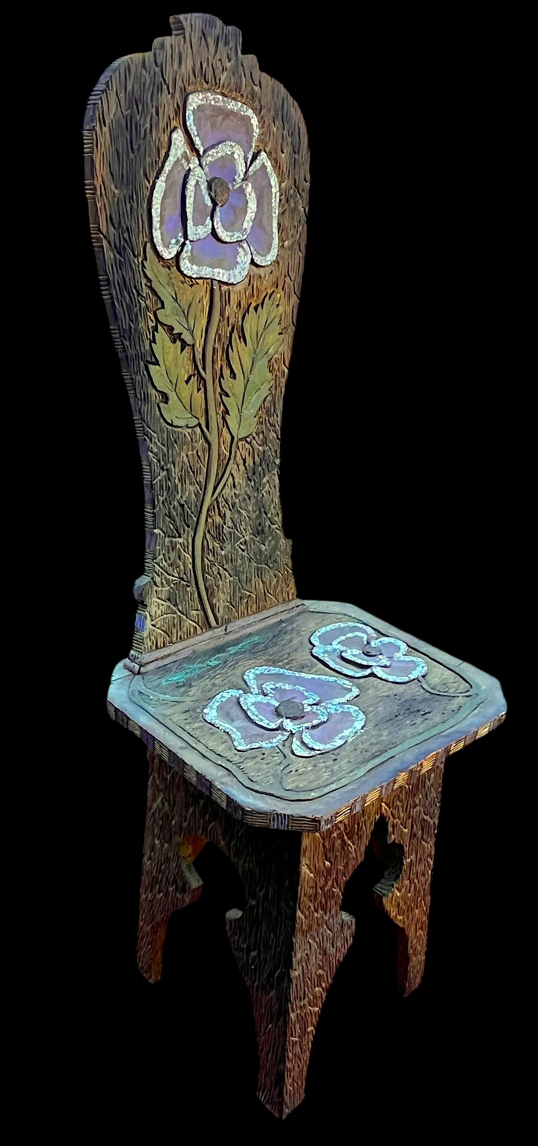 Early 20th Century Hand-Carved Chartreuse Chair With Anemone Motif Attributed to Liberty & Co, Londo - 2