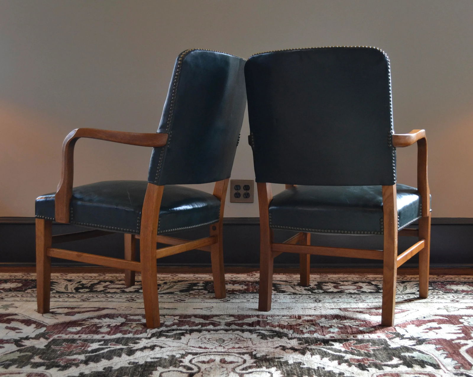 Mid 20th Century Gunlocke American Modernist Maple & Leather Armchairs - A Pair - 3