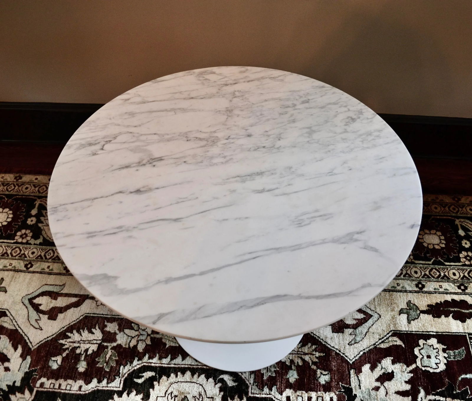 Burke Style Aluminum Tulip Table With Vintage Marble Top - 3