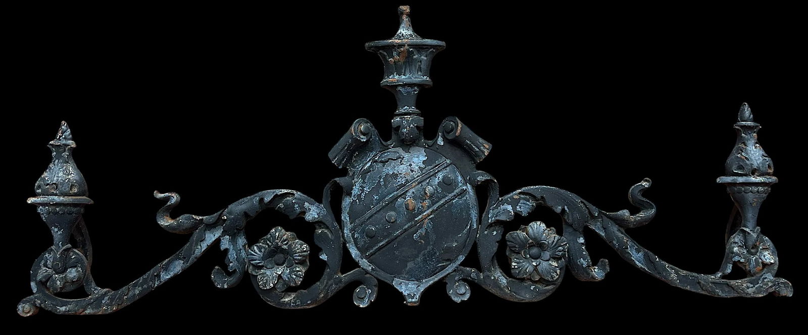 Pair of Antique Cast Iron Architectural Remnant Fragments With Heraldic Crest Motif "” 19th - 3