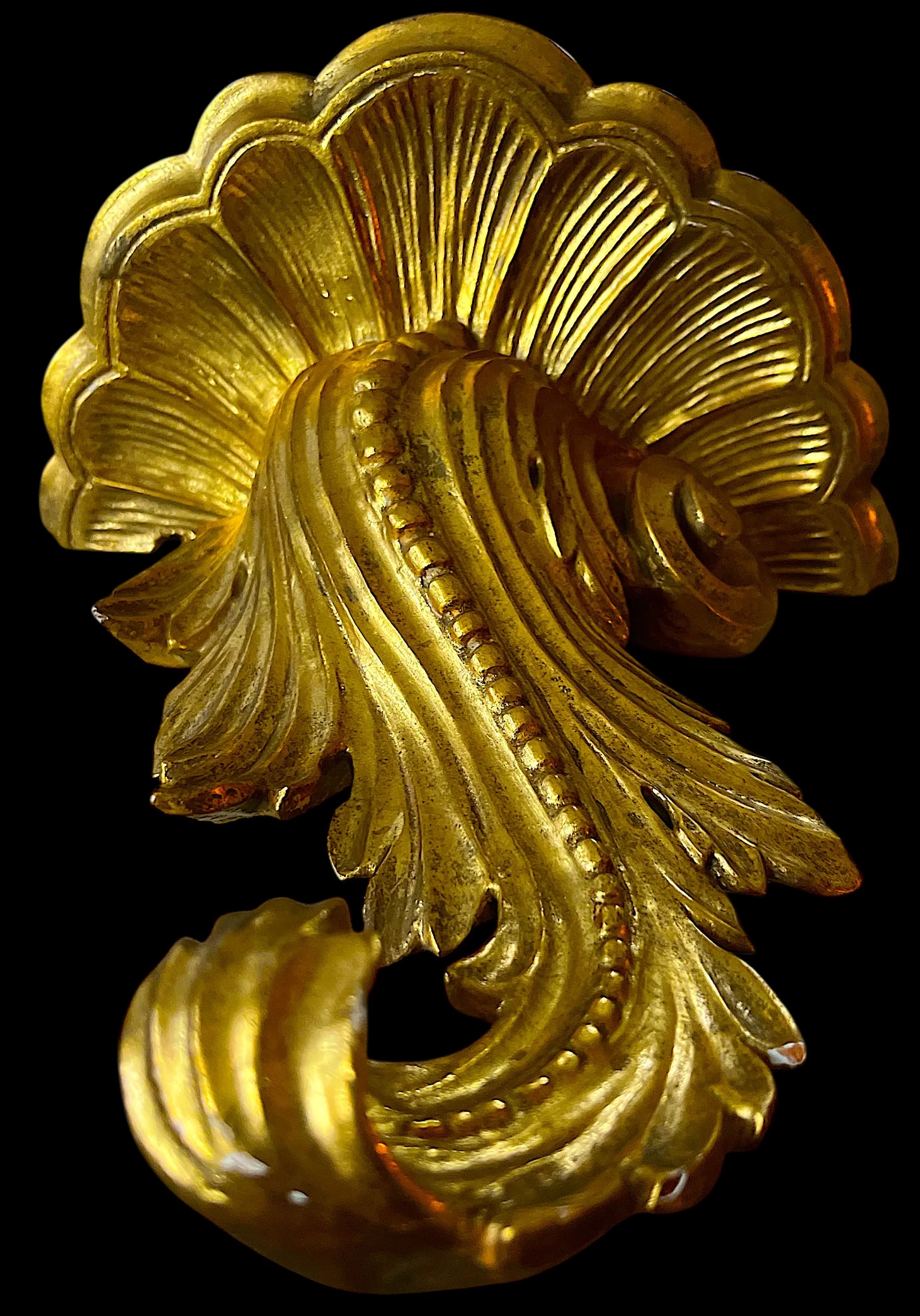 Mid 20th Century 24k Gold Leaf Acanthus Wall Bracket by Fratelli Paoletti of Florence, Italy - 2