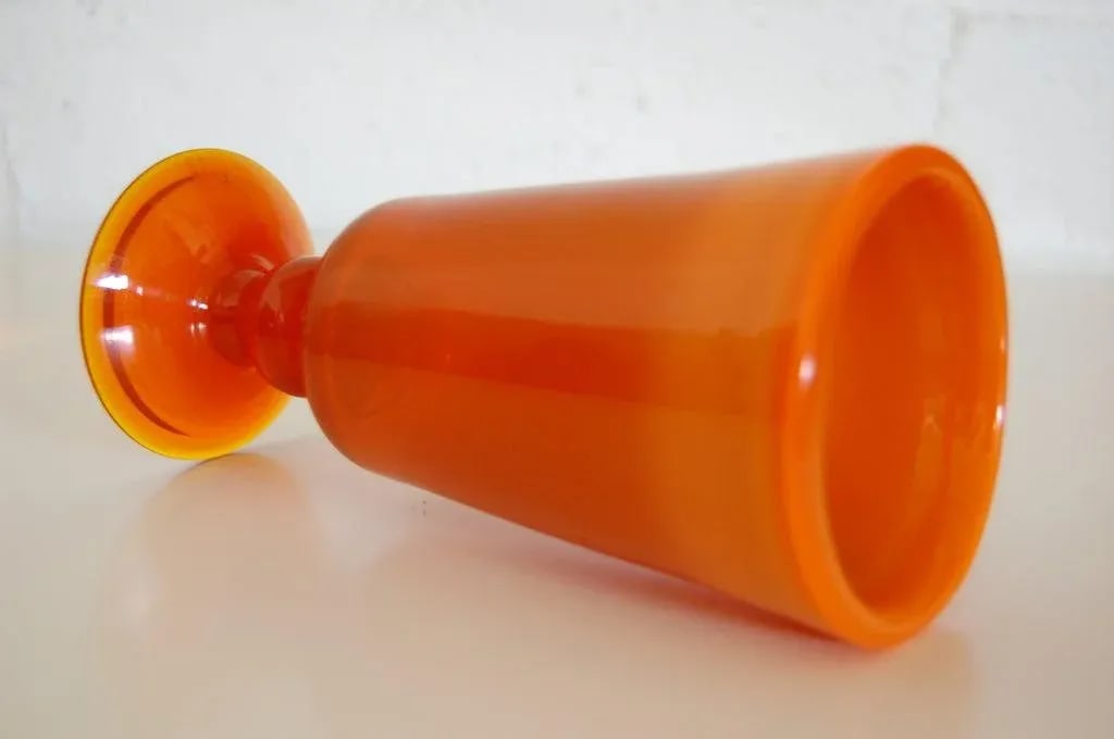 Erik Höglund Mid-Century Signed Orange Footed Art Glass Vase for Boda C. 1960s - 4