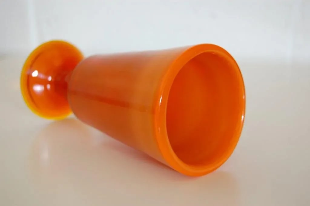 Erik Höglund Mid-Century Signed Orange Footed Art Glass Vase for Boda C. 1960s - 5