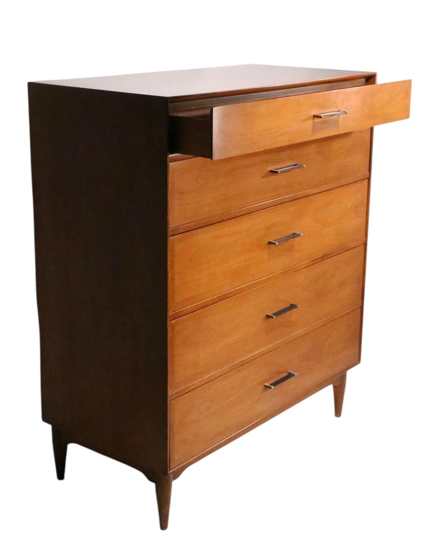 Mid 20th Century Five Drawer Chest Made by Ramseur - 2