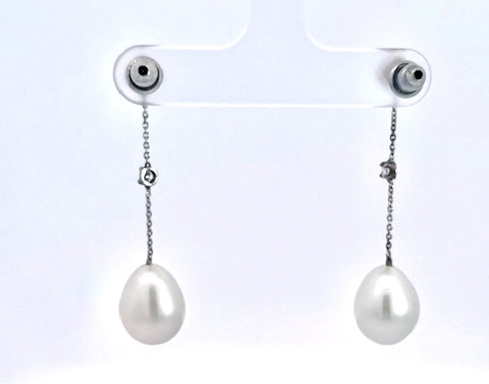 18k White Gold Pearl Drop Earrings, A Pair - 3